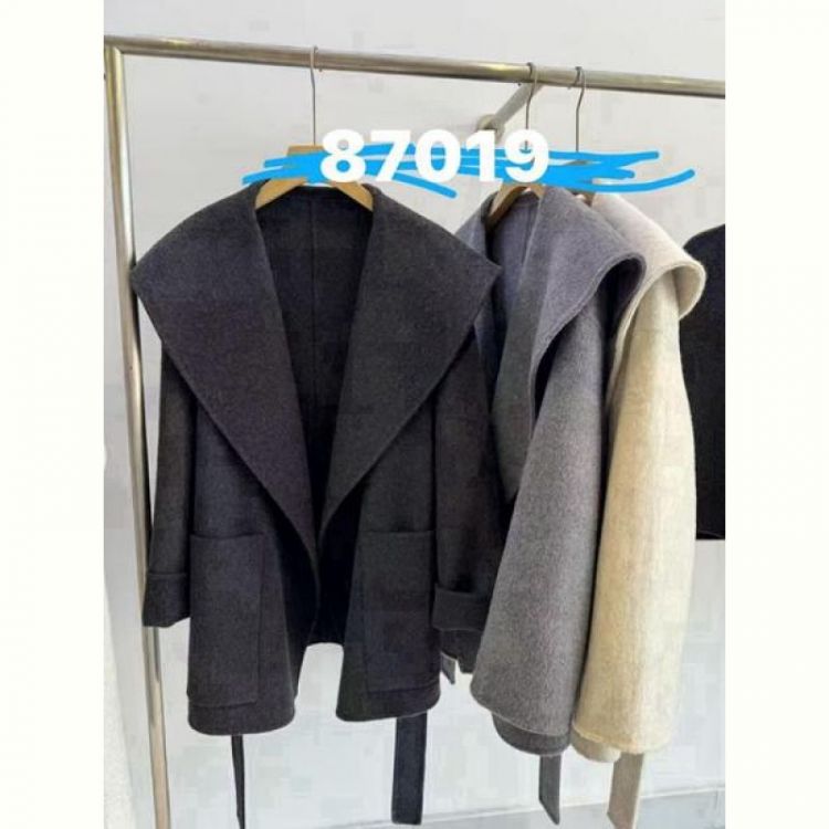 Купить Пальто DIVO 87019 black на obuv-plus.com.ua