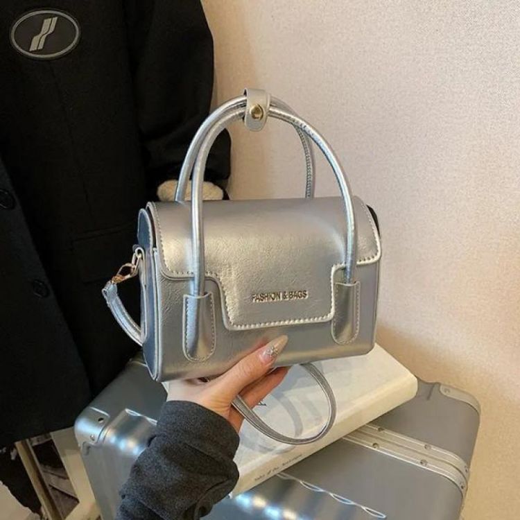 Купить Сумка Fashion Bag D8995-1 silver на obuv-plus.com.ua