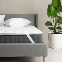 Купить Наматрасник защитный NORDIC СOMFORT 120х200 см IDEIA пл 150 гр/м2 с резинками по углам антиаллергенный белый на obuv-plus.com.ua