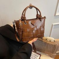 Купить Сумка Fashion Bag S12002-1 brown на obuv-plus.com.ua